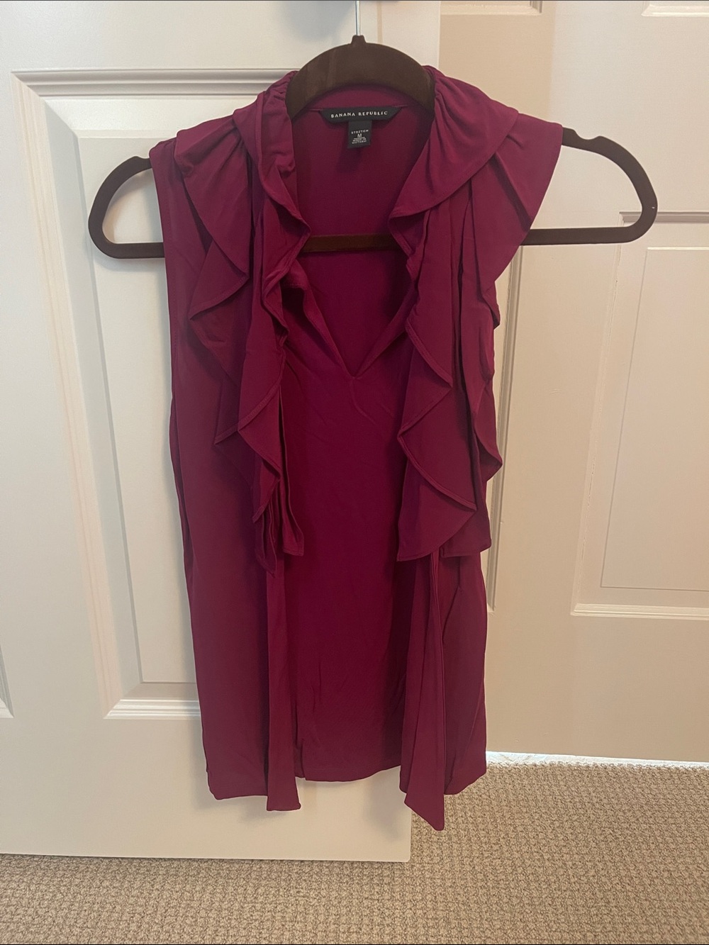 Banana Republic Women's Ruffled Sleeveless Camisole - Magenta